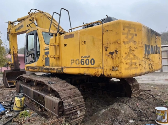 Escavatore KOMATSU PC600 di seconda mano in ottime condizioni con poche ore di lavoro