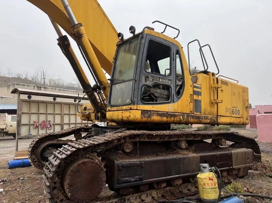 Escavatore KOMATSU PC600 di seconda mano in ottime condizioni con poche ore di lavoro