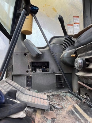 Escavatore KOMATSU PC600 di seconda mano in ottime condizioni con poche ore di lavoro