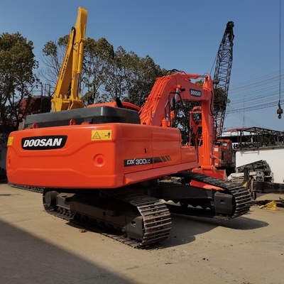 DOOSAN DX300LC Escavatore 30TON Peso operativo Potenza elevata