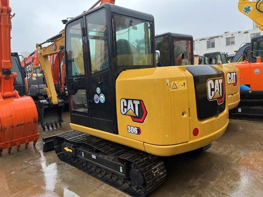 CAT 306E miniescavatore di seconda mano da 7 tonnellate con scarse ore di lavoro e prestazioni