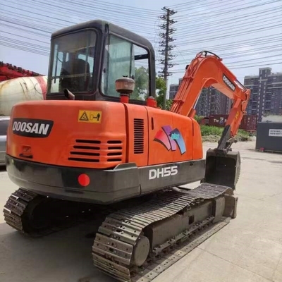 Doosan DH55 Crawler Excavator 5,5 tonnellate colore originale Mini Excavator usato a Shanghai