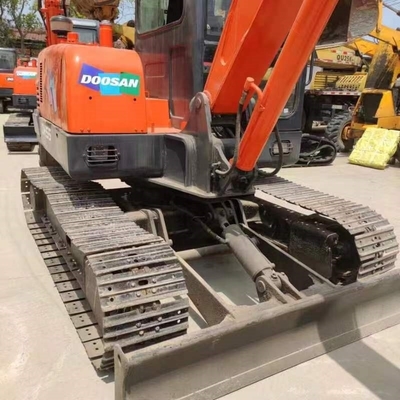 Doosan DH55 Crawler Excavator 5,5 tonnellate colore originale Mini Excavator usato a Shanghai