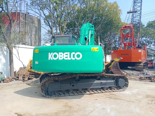 Escavatore Kobelco SK200-6 crawler usato con 66KW di potenza in buone condizioni