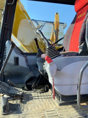 Eccellente condizione Komatsu PC130 Escavatore idraulico con scarse ore di lavoro