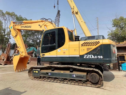 Hyundai 220LC-9S Crawler Excavator e buone condizioni per i vostri progetti in magazzino