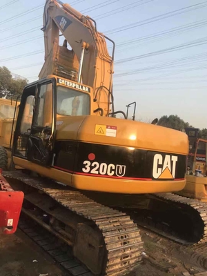 Escavatori usati Caterpillar 320CU con una capacità di 0,8 m3 e un orario di lavoro ridotto