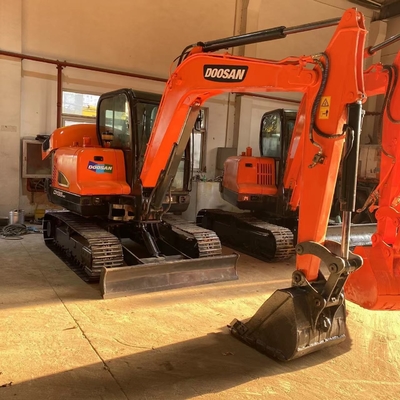 2022 Doosan DX55-9C scavatore idraulico di seconda mano con valvola idraulica originale