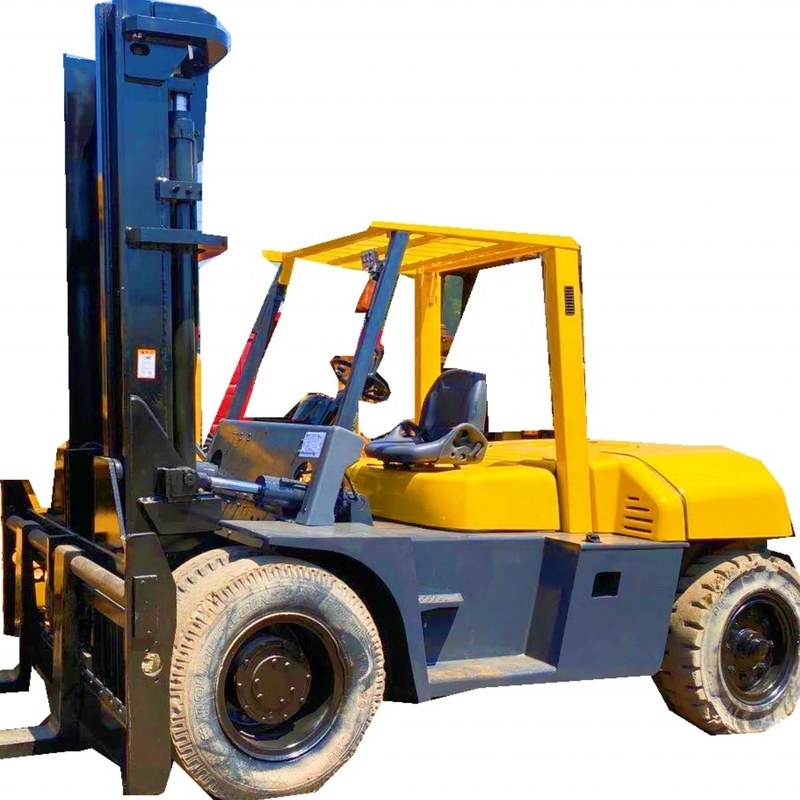 Buone condizioni TCM 100 10 tonnellate carrello elevatore usato con vernice originale e motore EPA in giallo