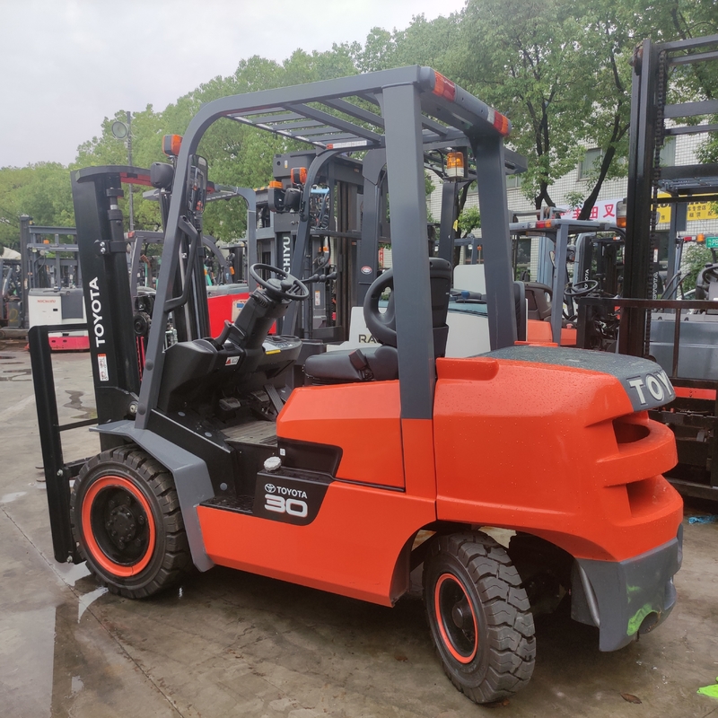 3000 KG Anno 2023 TOYOTA Giappone FDZN30 3 tonnellate carrello elevatore di palette diesel