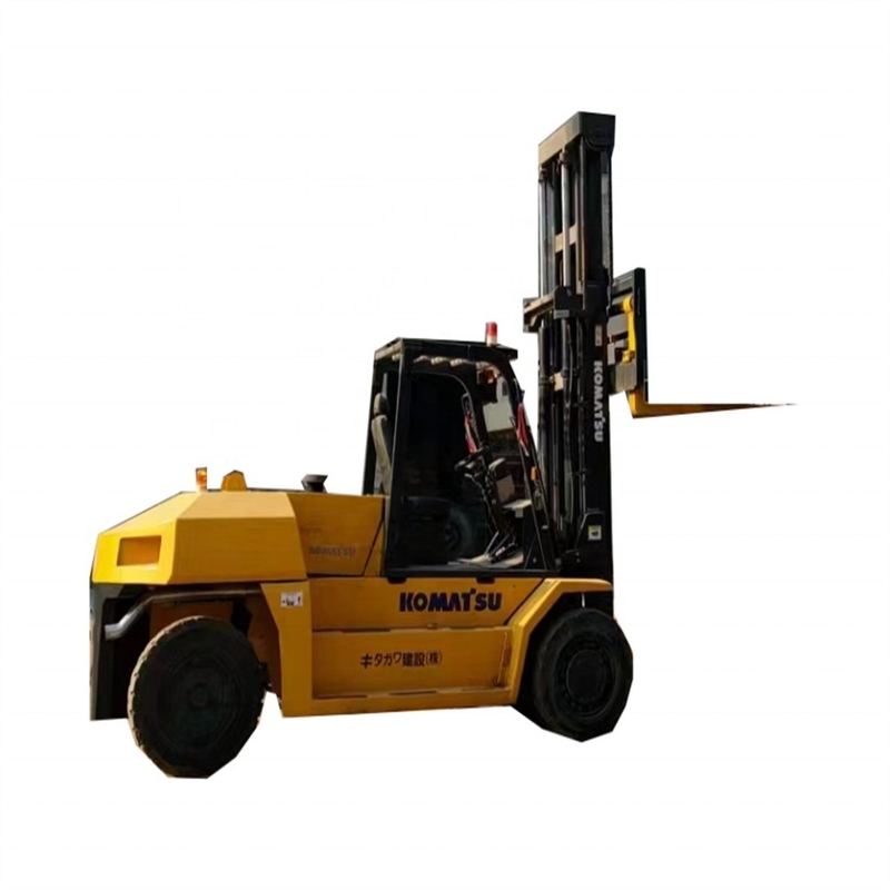 Facile utilizzo di carrelli elevatori KOMATSU in colore originale per prestazioni di costo senza pari