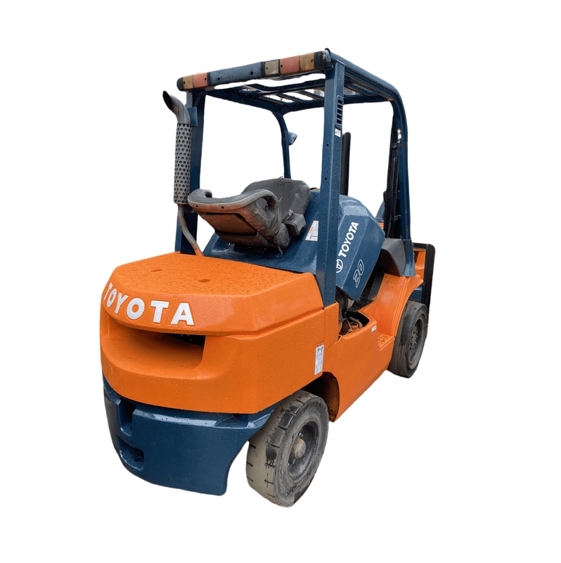 Giappone TOYOTA FD30 Camione di sollevamento pallet diesel da 3 tonnellate con orario di lavoro ridotto