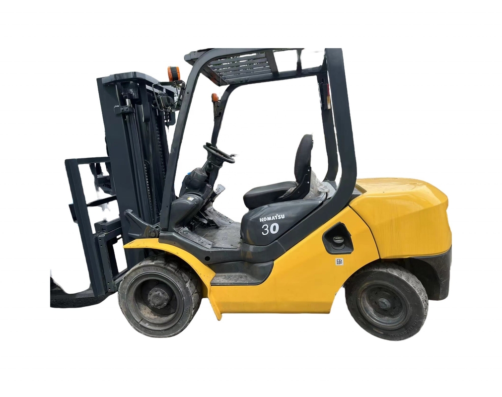 Il carrello elevatore a gasolio con il miglior servizio per le aziende agricole Komatsu 30
