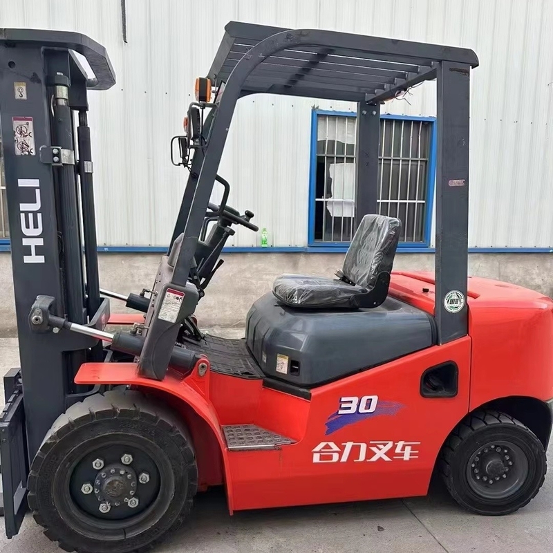 Camioni elevatori a forchetta a diesel da 3 t e 3 tappe da 2,5 t, 3 t, 3,5 t, 4 t, 5 t, 16 t e 30 t