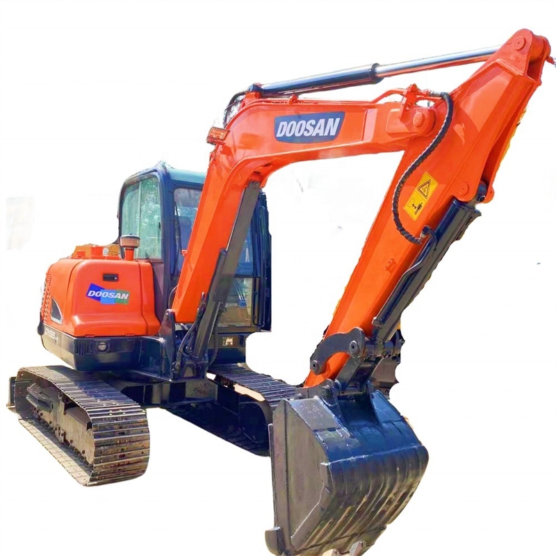 Prezzi accessibili Escavatore Doosan DX55 con vernice originale e peso operativo di 5,5 TON